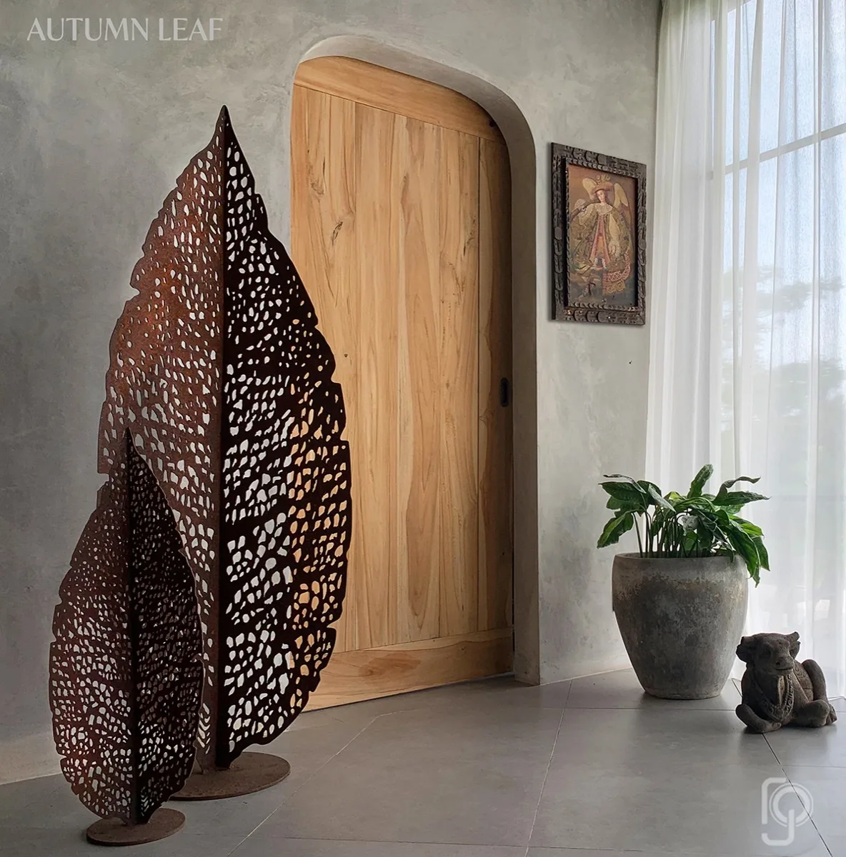 Leaf garden sculpture — AUTUMN LEAF by ROGETjames