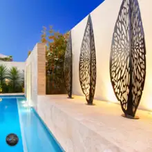 VILLA LEAF