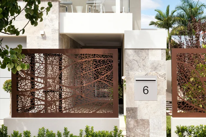VUELTA — laser cut metal fencing by ROGETjames