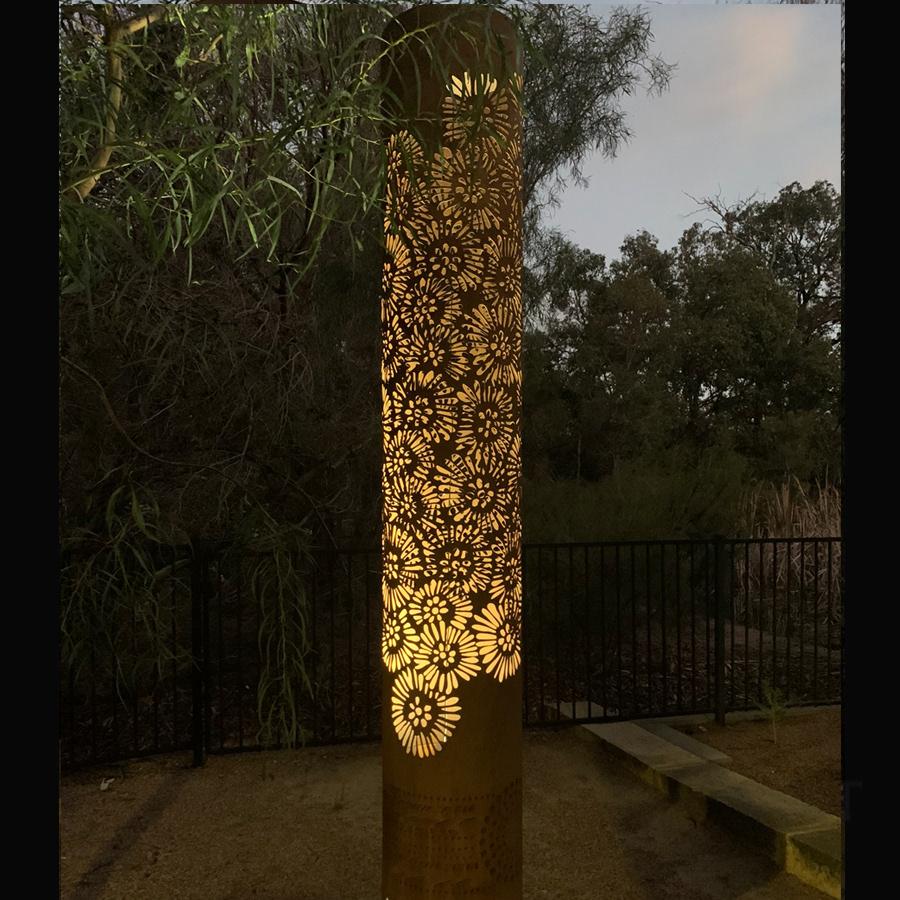 FIONA STANLEY TOTEMS