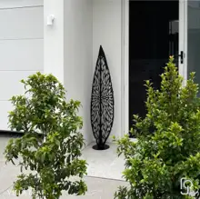 VILLA LEAF