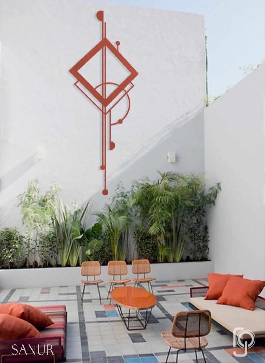 SANUR — Tall metal wall panel